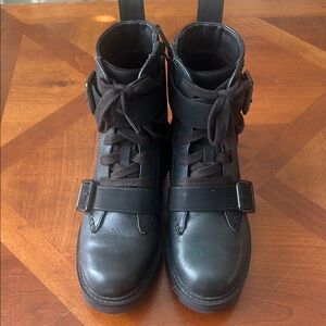 Ugg Black Leather Boots - combat